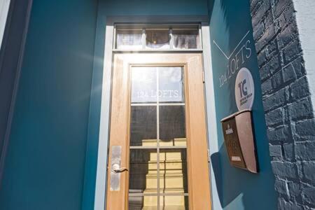 Hip Urban Loft-Small Town Charm-124 Lofts #2 West Dundee Экстерьер фото